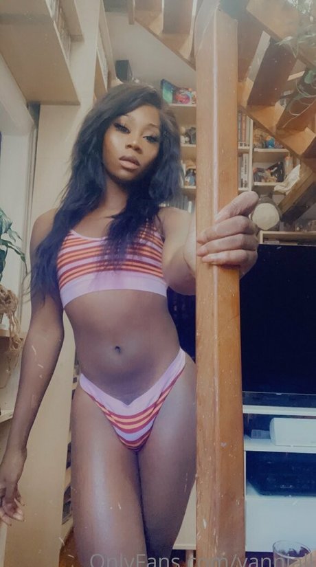 Vanniall nude actress pic