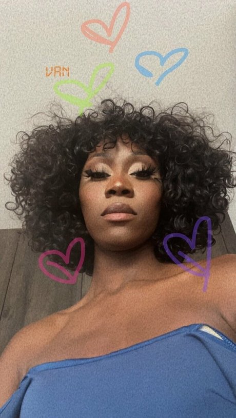 Vanniall model nudes galleries