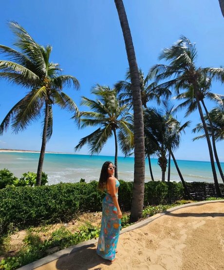 Maisa Silva hot star img