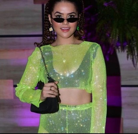 Maisa Silva art star images