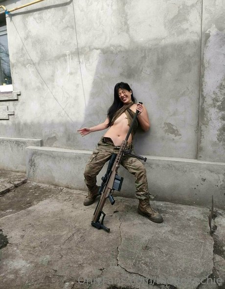 modeltechie model naked pictures