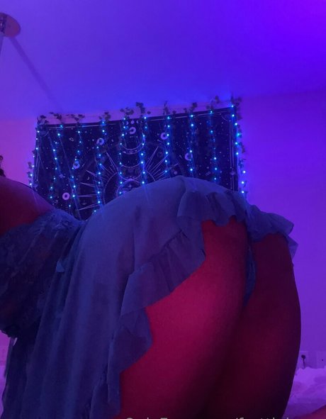 fruttieloom model nude img