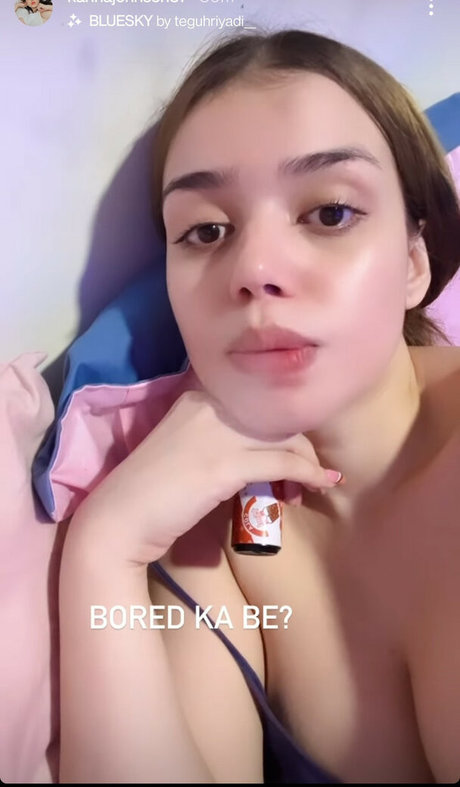 Karina Johnson star exclusive pics