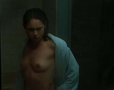 Rosa Salazar star sex archive