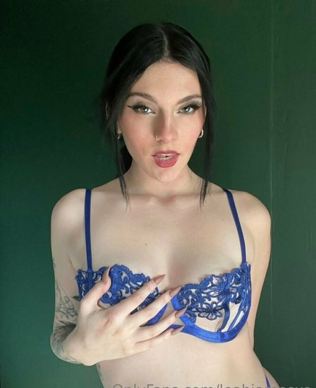 leahjamesxo star top image