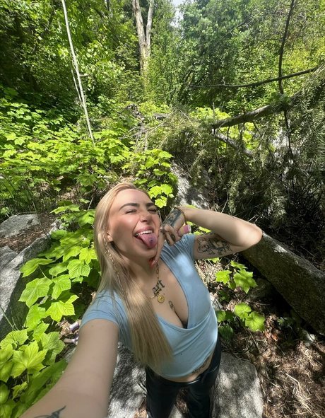 caitlynbabyxx pornstar free pics