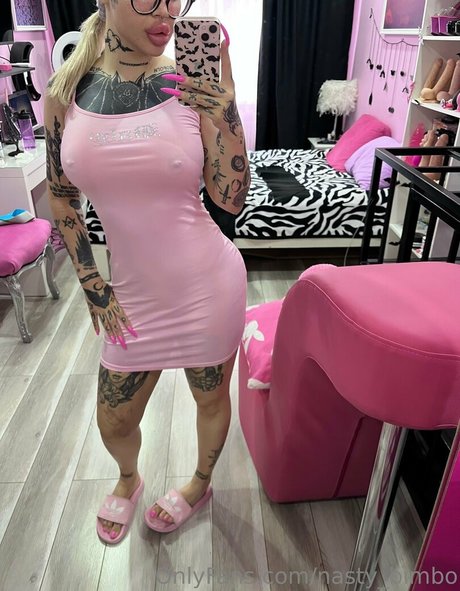 Nasty bimbo beautiful actress picture