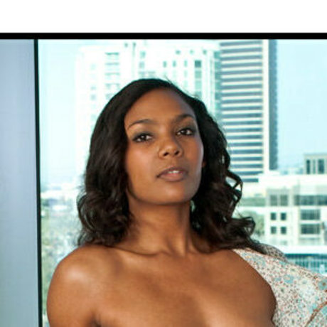 St Merrique pretty actress photos