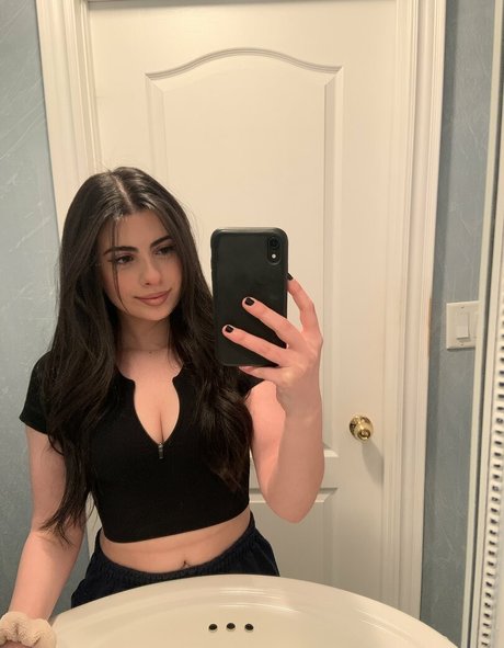 ThatGirlGatto star pornographic photos