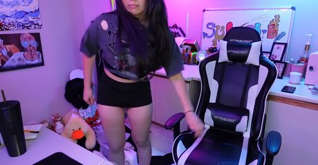 ThatGirlGatto star naked photo