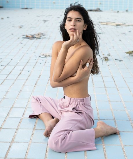 Gal Dahan model pretty archive