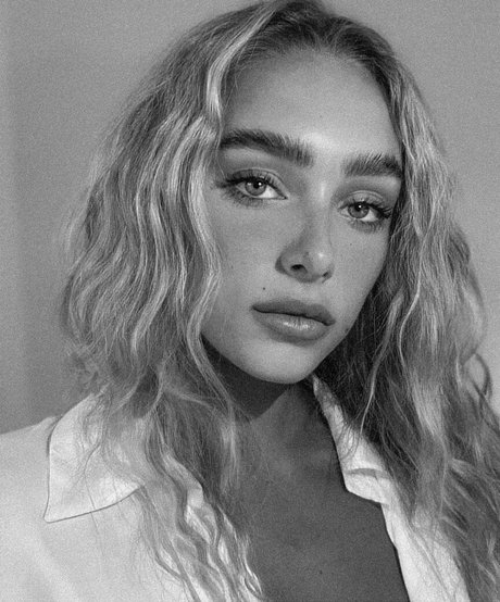 curvy blonde onlyfans beautiful archive