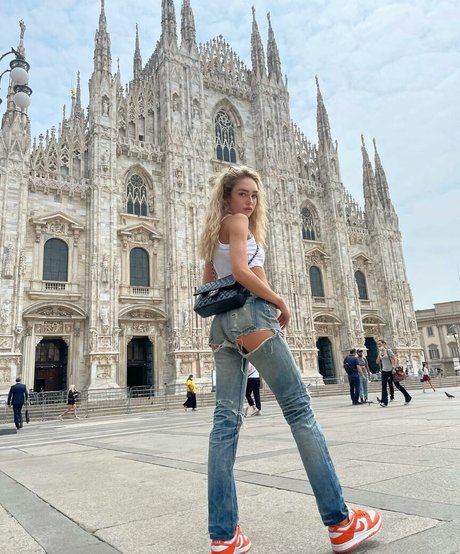 video call onlyfans hd image