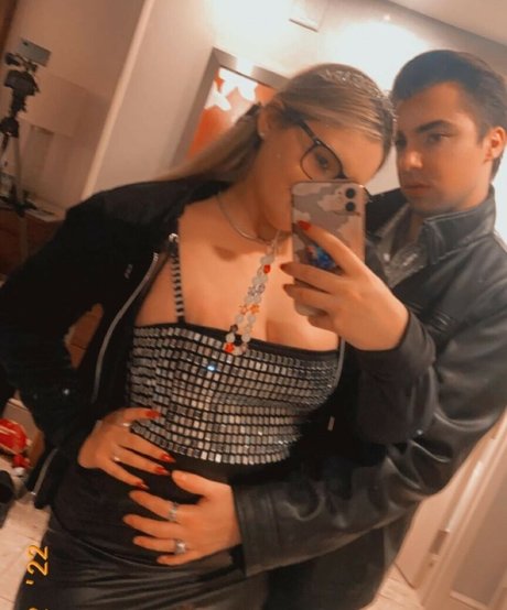 Loowcutie nice model pics