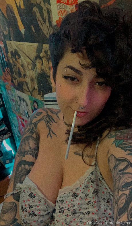 julh4 free star nude pictures