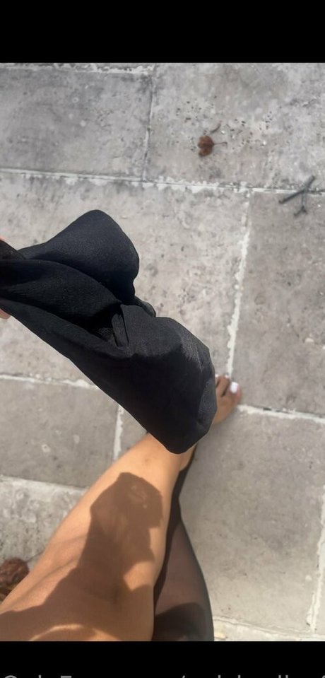 ayishadiazfeet model nude photos