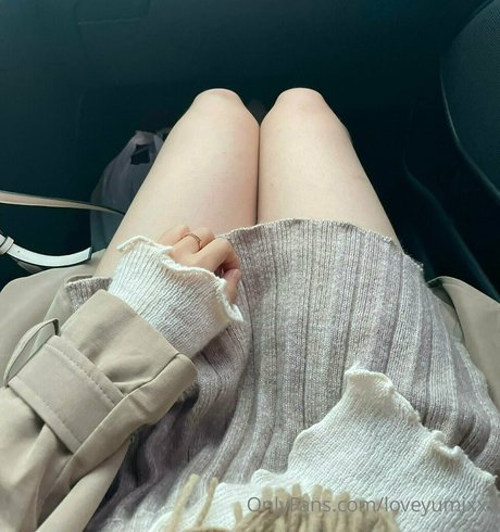 loveyumixxx model erotic photos