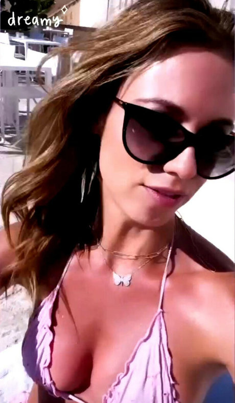 Cheryl Scott star top img