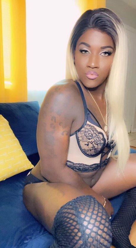 transsohot pornstar top photo