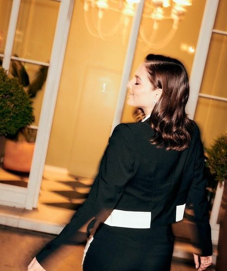 Andrea Duro xxx actress pics