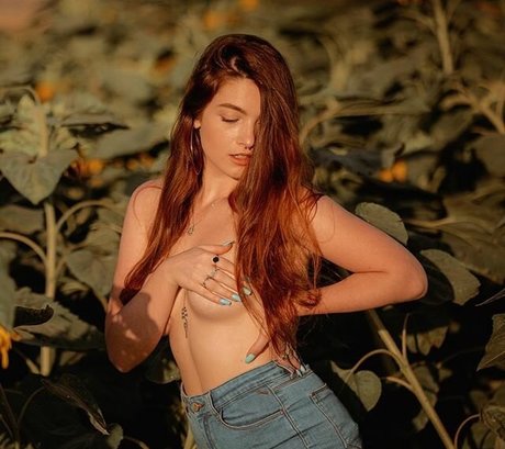 Eva Malitsky star naked image