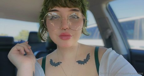 squishyyandere nice pornstar image