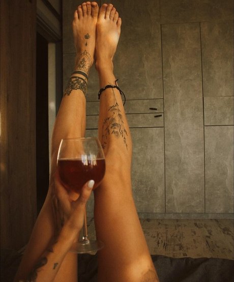 reverse cowgirl onlyfans free nude image