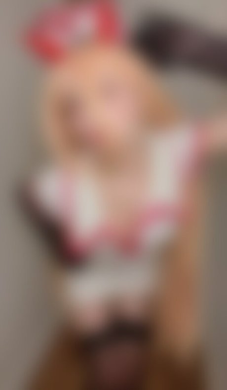 nya waifu sexy model image