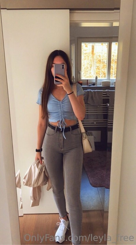 leyla free erotic actress photo