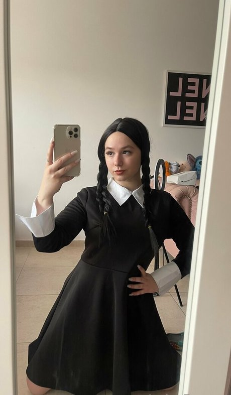 foxyuzumaki model art pictures