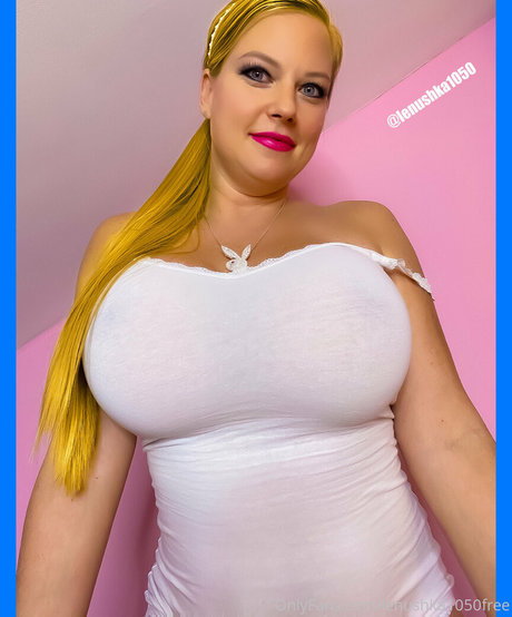 lenushka1050free adult model pic