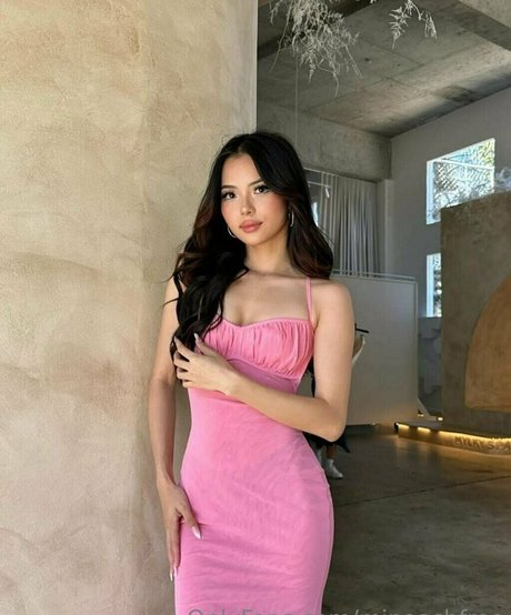 minaashfree model pic