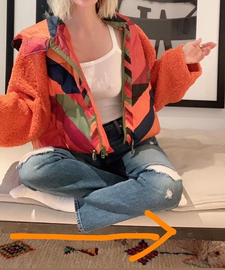 January Jones star art archive