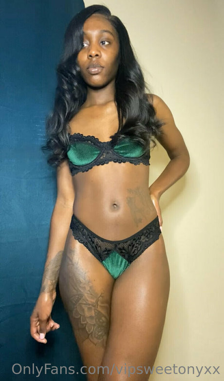 vipsweetonyxx pornstar hd pictures