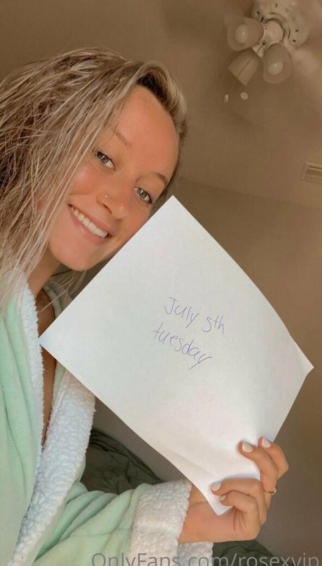 yourgirlfriendrose pornstar nudes pics