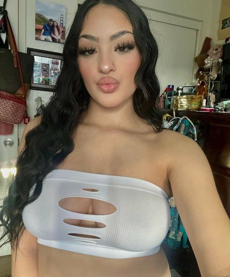 katiiebaeb free pornstar photos