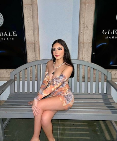 katiiebaeb model pics