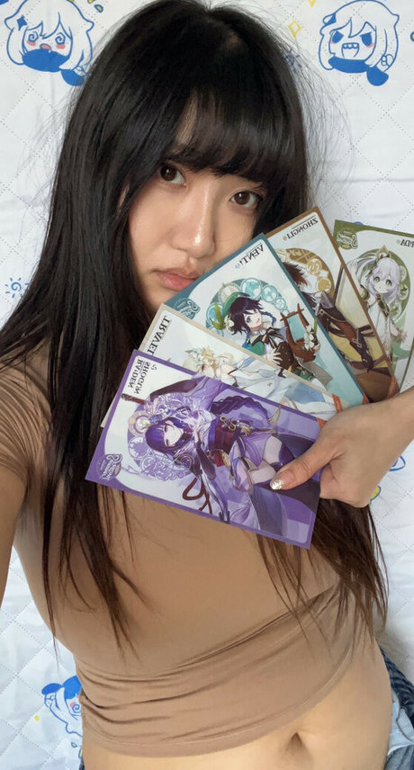 Aria Saki pornstar exclusive photos