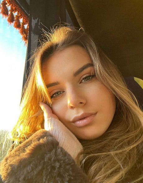 lucky ashley model pornographic photo