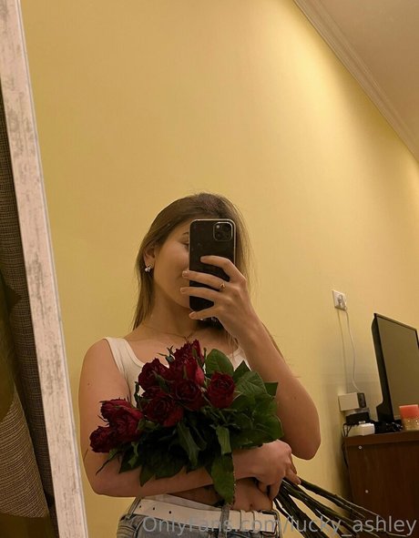 lucky ashley nude star photo