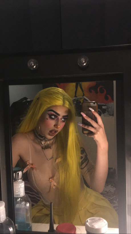 lottie clare pornstar nudes pictures