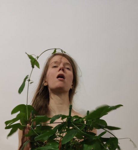 Sassy Hippy model high quality images