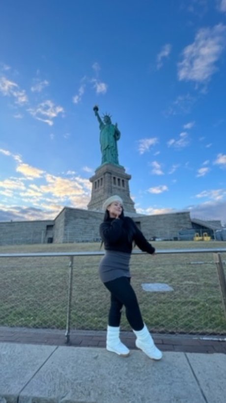 SaraWilson hot model archive