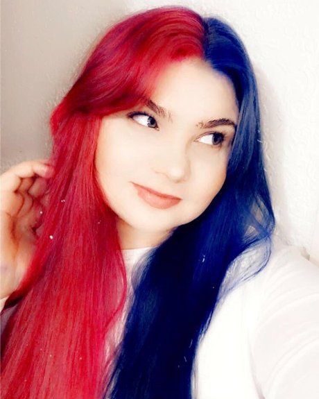 Sarah elizabeth murphy adult model gallery