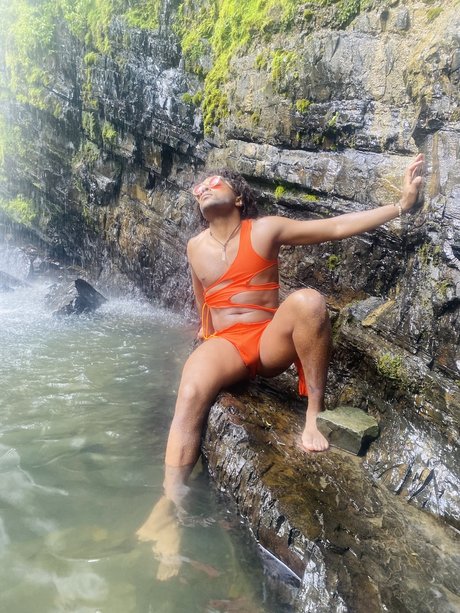 Sant_ pornstar art photos