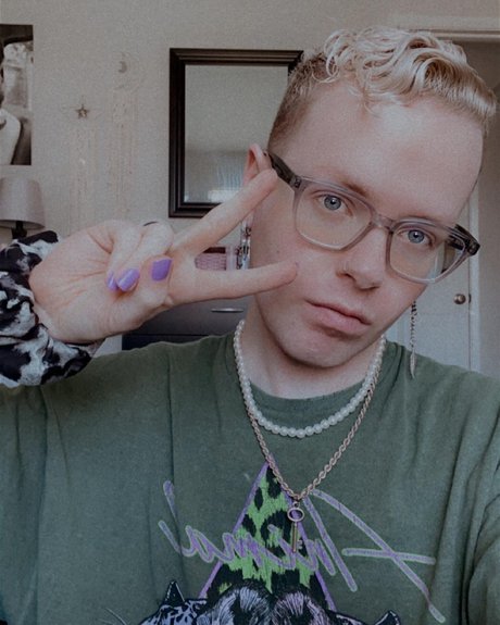 SAMMY pornstar nude photo