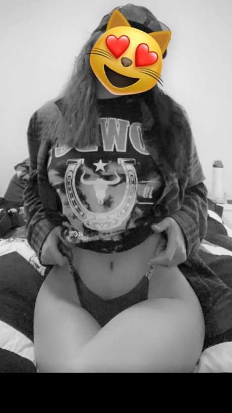 Tiny Temptress_ model sexy photo