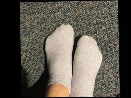 Saki s Feet adult actress pic