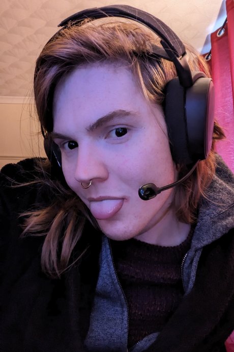 Saiya Darkfire xxx model galleries