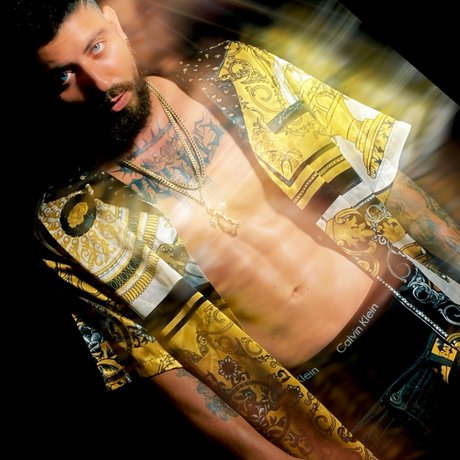 SARGENTO RAP star pornographic pictures